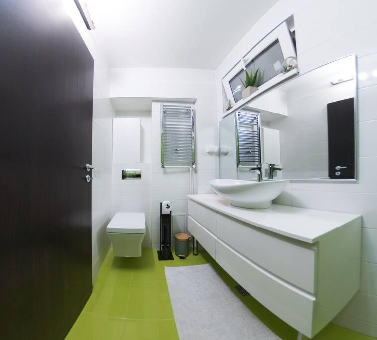 Central Oasis Apartment Bucureşti Exterior foto